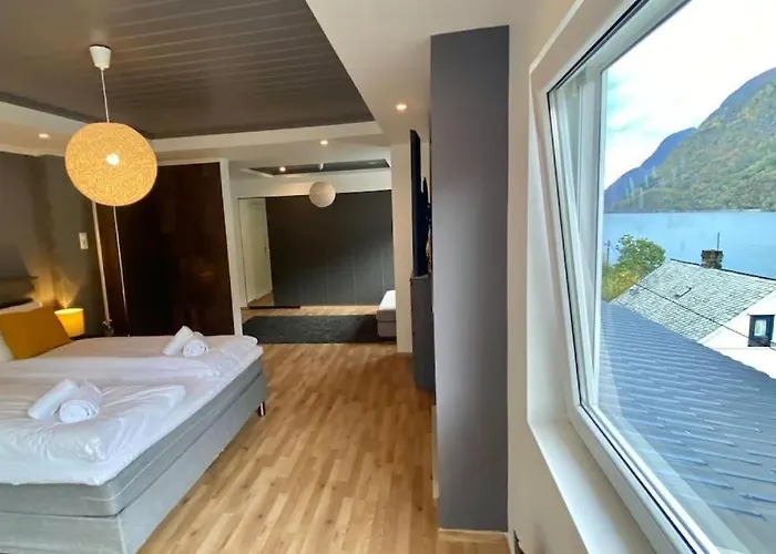 Trolltunga Fjordview House, *